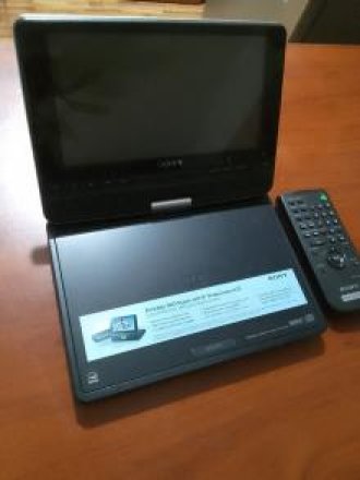 REPRODUCTOR PORTATIL SONY DE DVD Y CD UDASO A EXCELENTE PRECIO